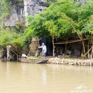 Daily river activities in Tam Coc