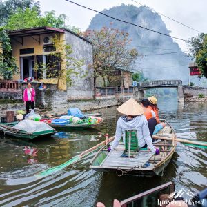 Floating market on Tam Coc river