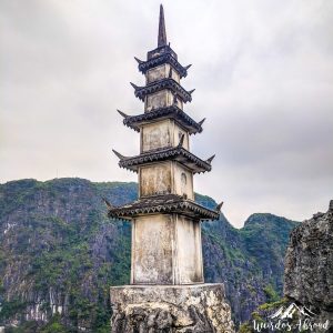 The tower of Hang Múa mountain