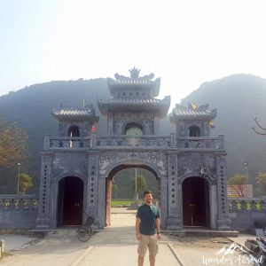 Pagoda entrance in Tam Coc