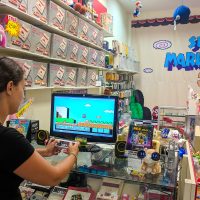 Playing Nintendo in the geeky Emporium mall!