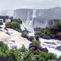 You can see the walkway going closer to the Garganta del Diablo!