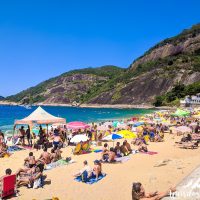 Super crowded Sunday beach at Praia Vermelha