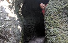 Perine exploring Parque Lage